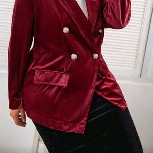 SHEIN Burgundy Velvet Double-Breasted Blazer